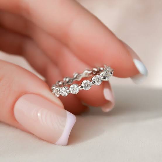 Artemis Eternity Ring