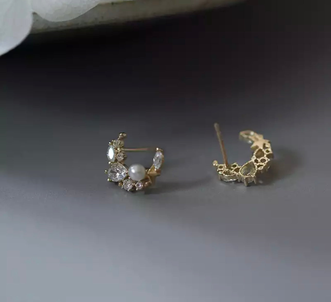 9k Solid Gold Bohemian Moon Earring