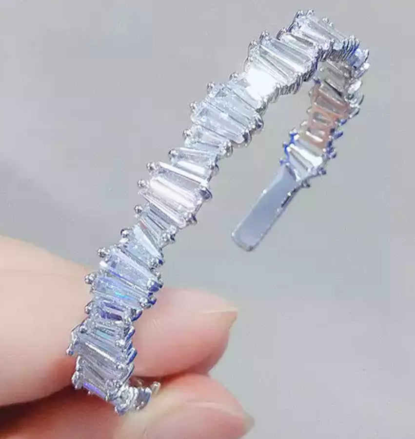 Silver Extrodinaire Baguette Cuff