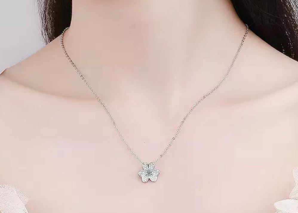 Silver Clover Pave Floating Necklace