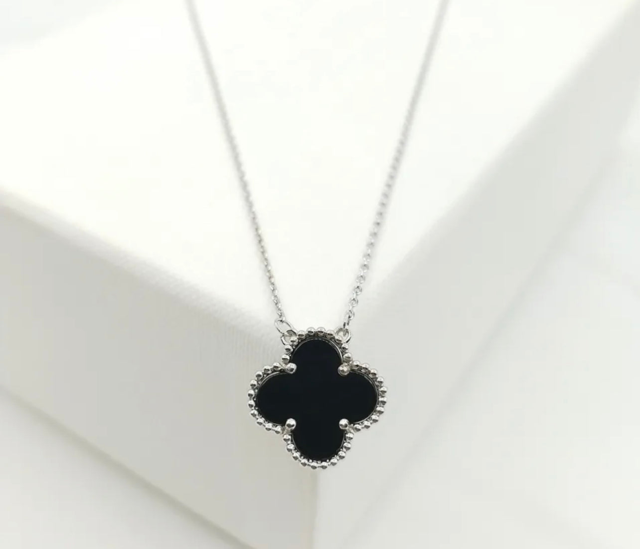 Black & Silver Clover Floating Pendant Necklace (925)