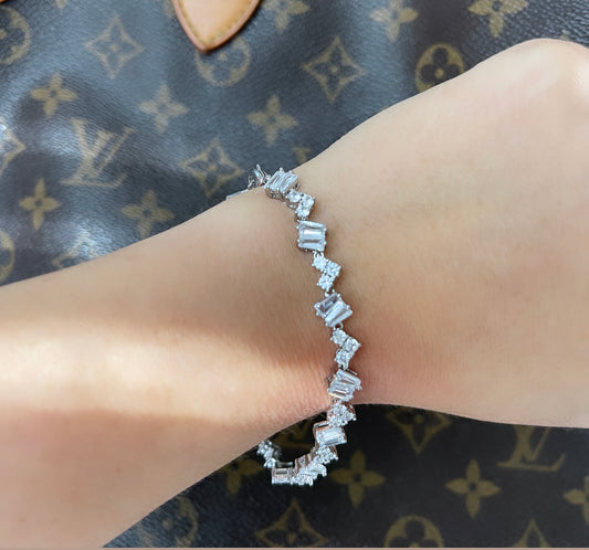Scintillating Saysha Bracelet