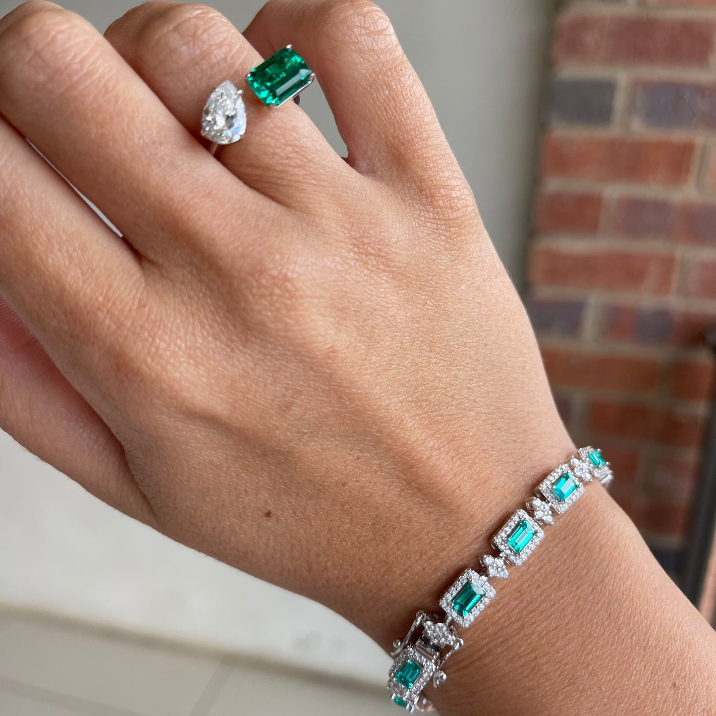Paraiba Tourmaline Emerald Bracelet