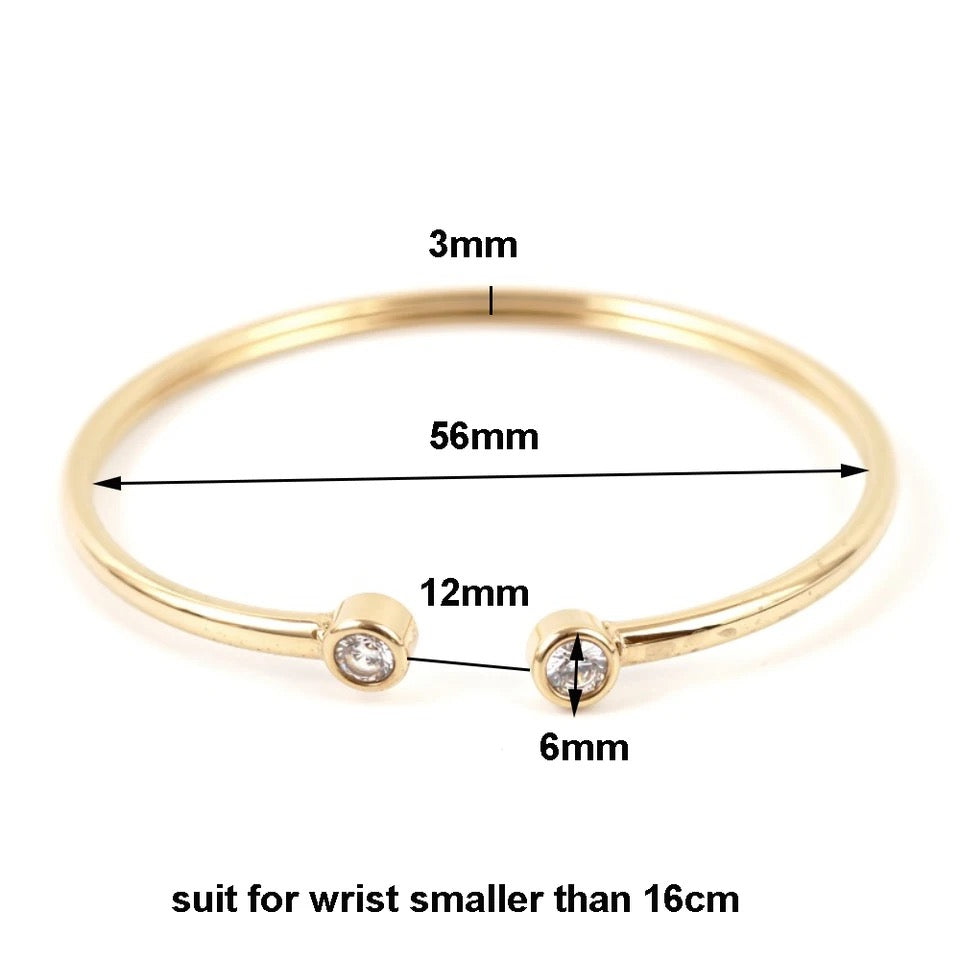 Gold Weekend Twist Bangle