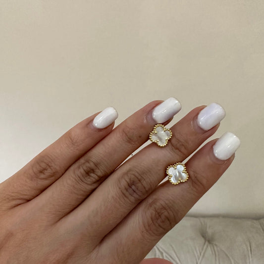Gold & Pearl Dainty Clover Earring (925)