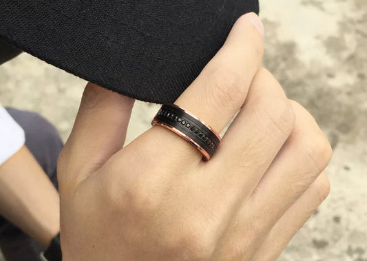 Noir Elegance Ring