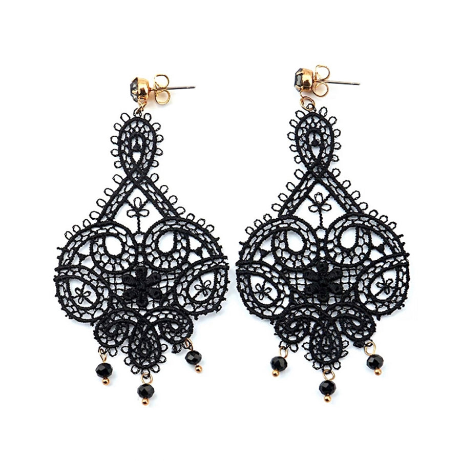 Black/White Vintage Filigree Lace Drop