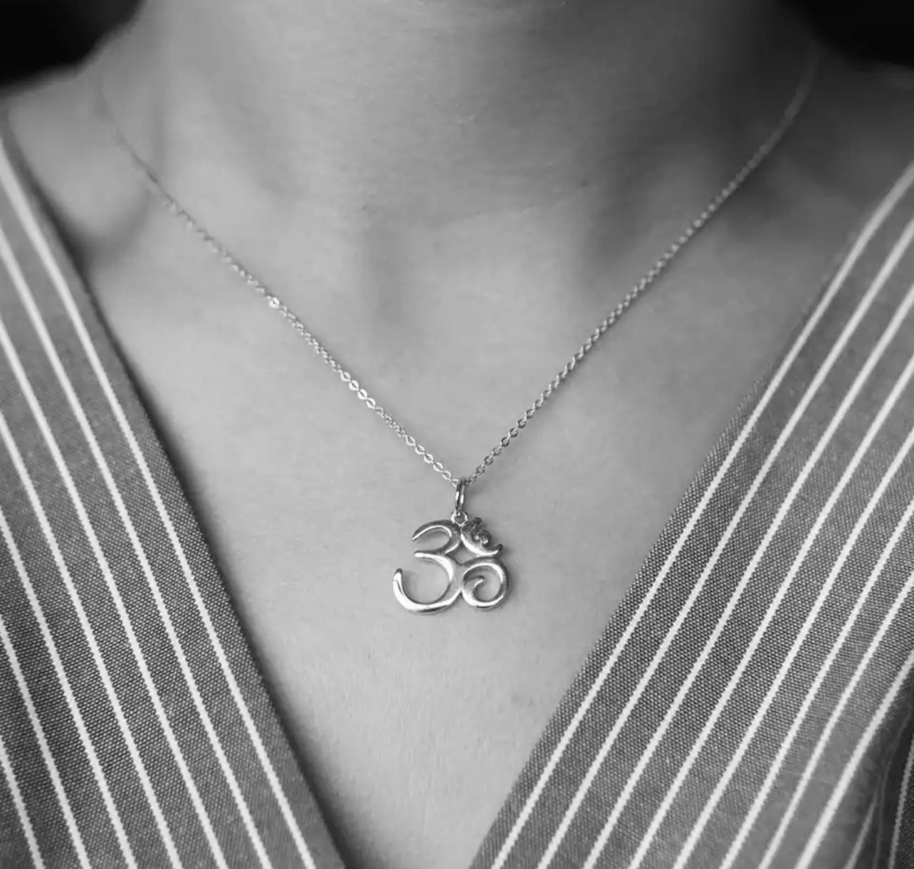 Silver Satin Aum Necklace (925, Vermeil)