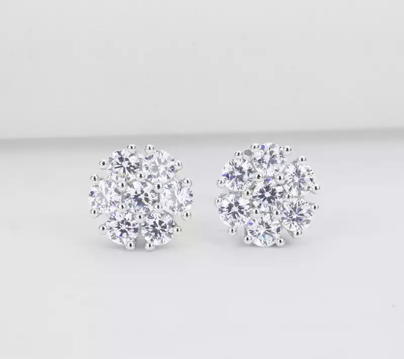 Daisy Sparkler stud