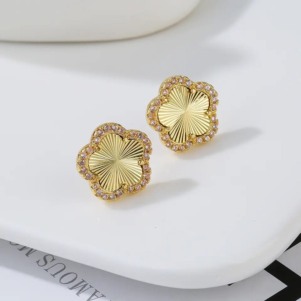 Gold Clover Emirati Pave Earring