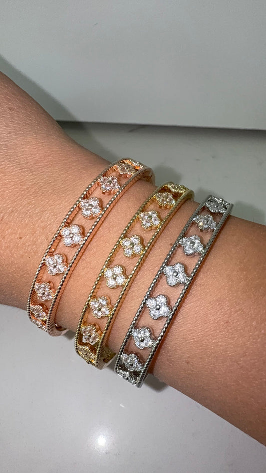 Cheap & Chic Lightweight Sparkle Clover Bangle (Gold, Silver, Rose)