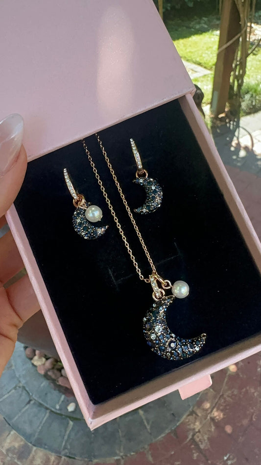 Midnight Eclipse Pearl Crescent Necklace