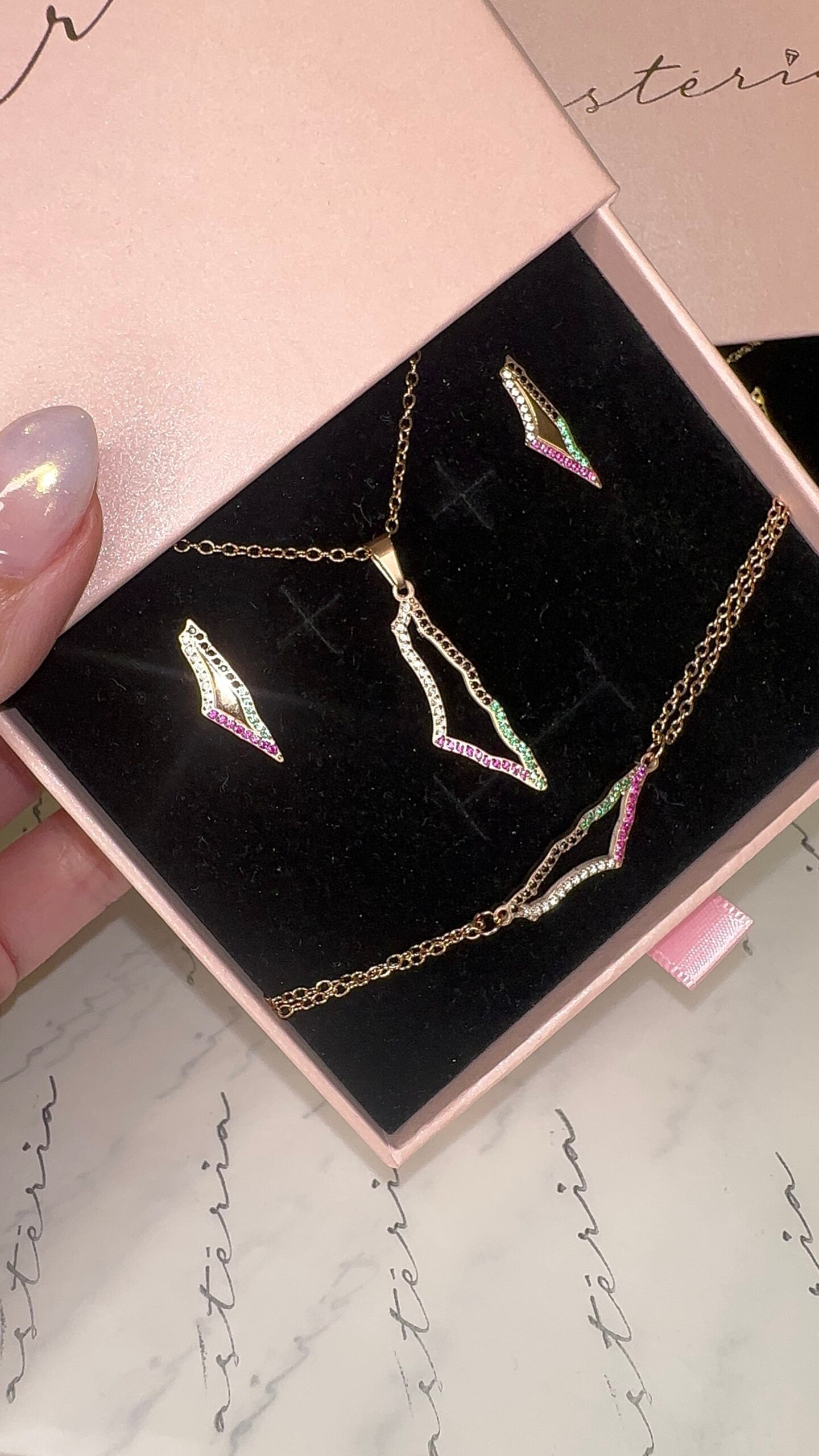 Rose Gold Colour Map Cubic Set