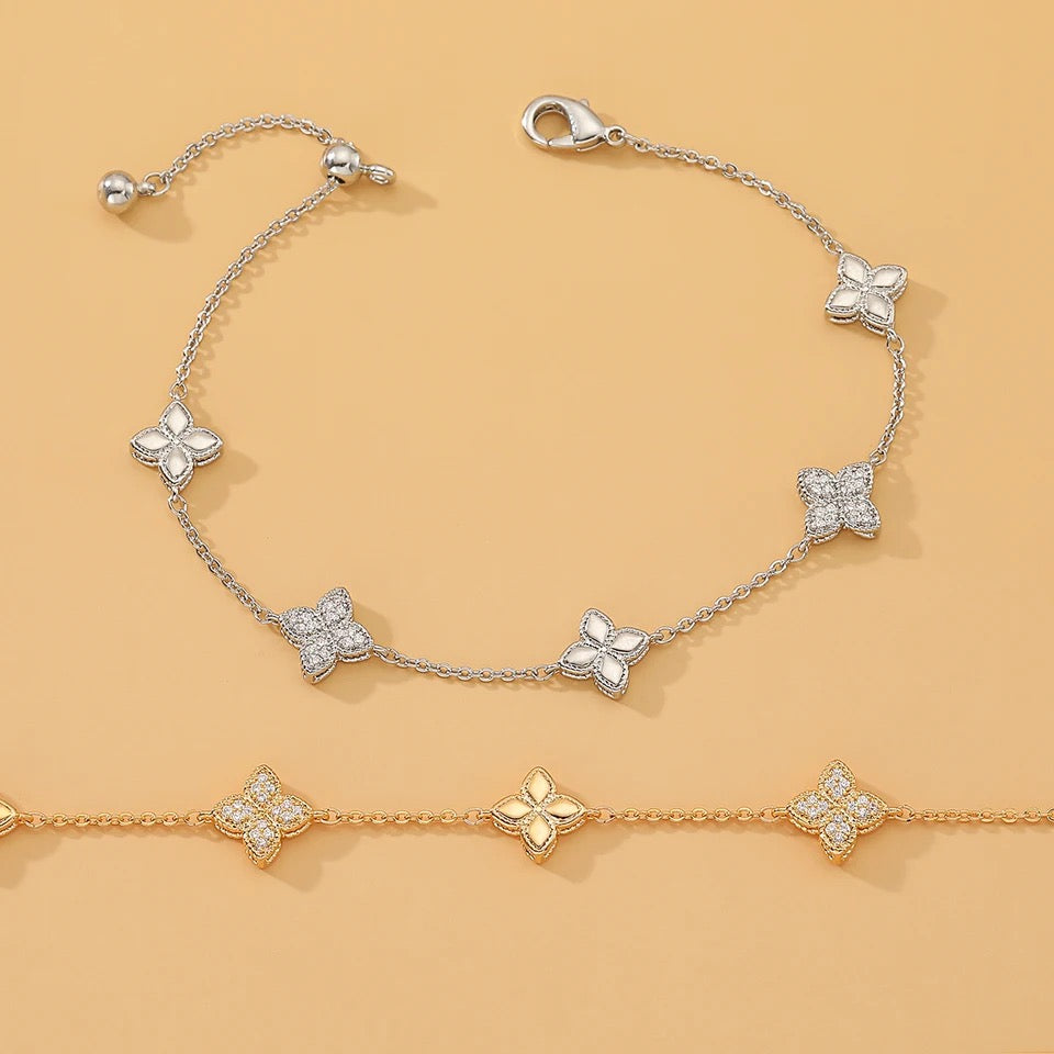Silver Delicate Clover Bracelet