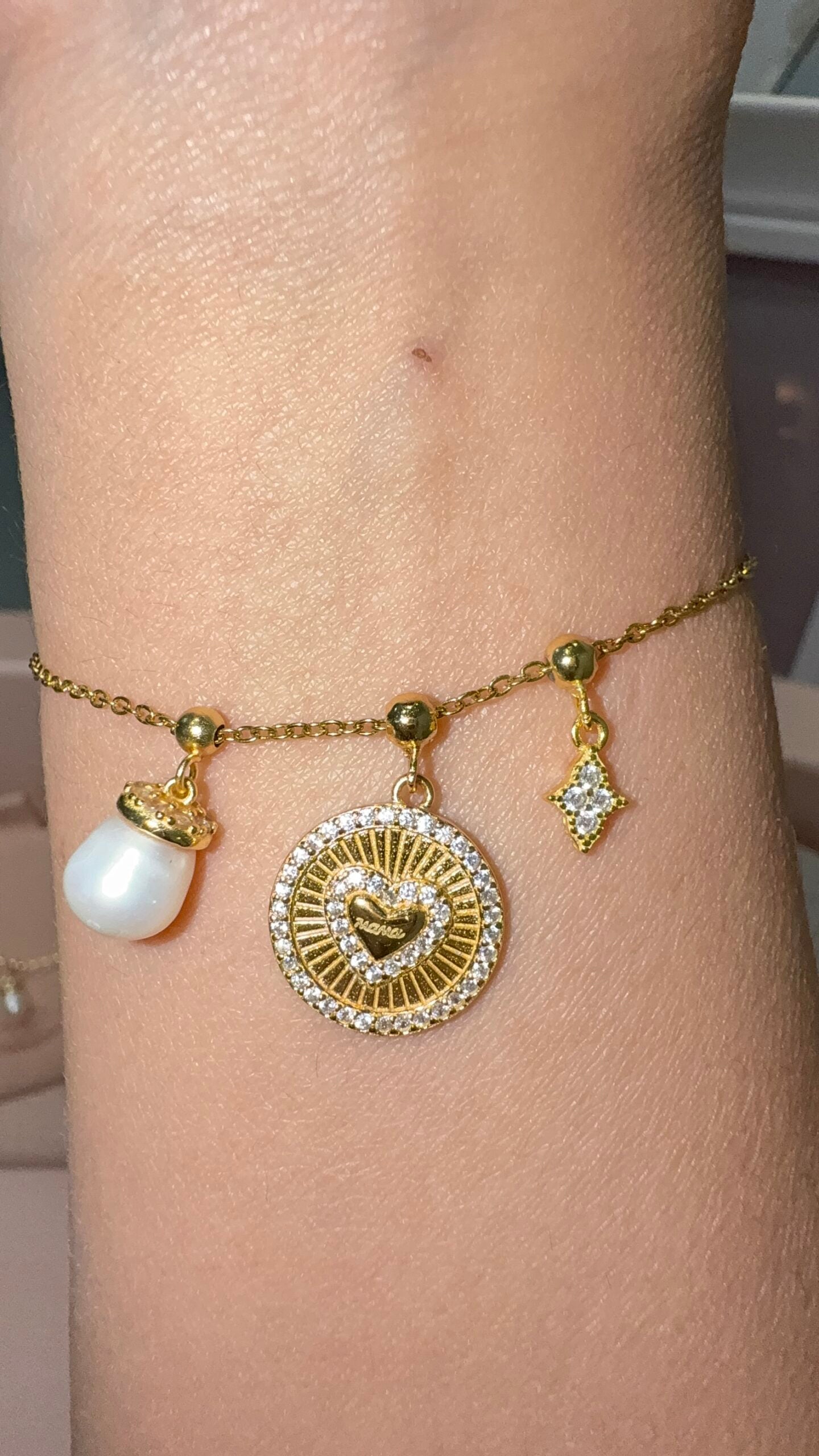 Elite Series Gold Secret Mama Pearl Charm Bracelet (925, Gold Vermeil)