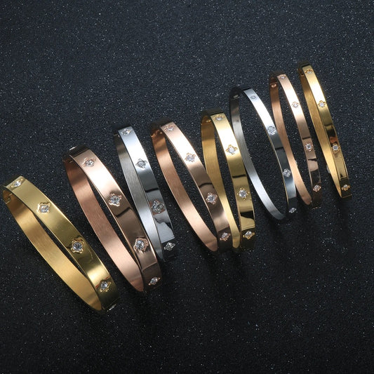 Silver 4 Point Clover Bangle