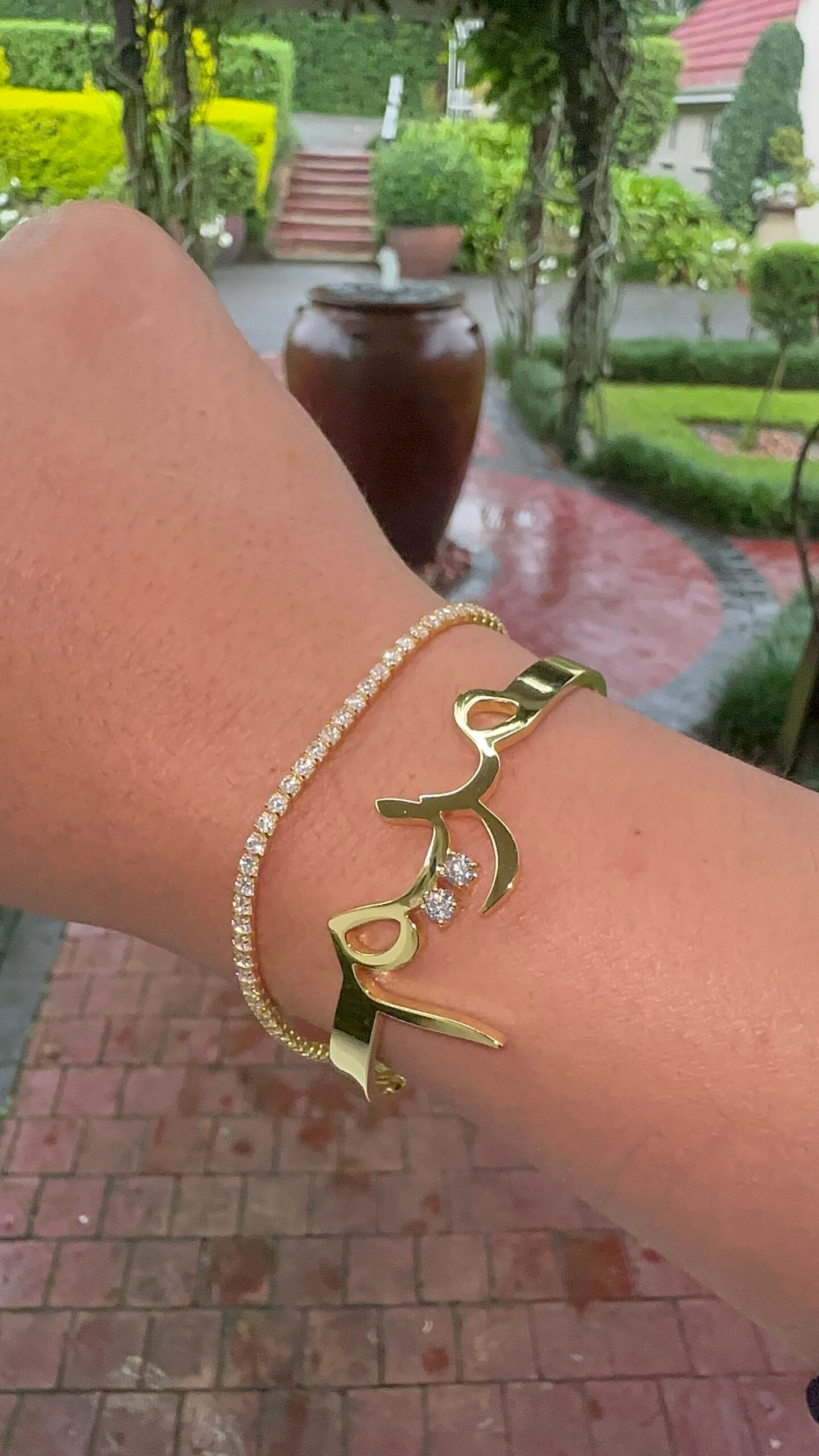 Personalised Luxe Arabic Nameplate Bangle