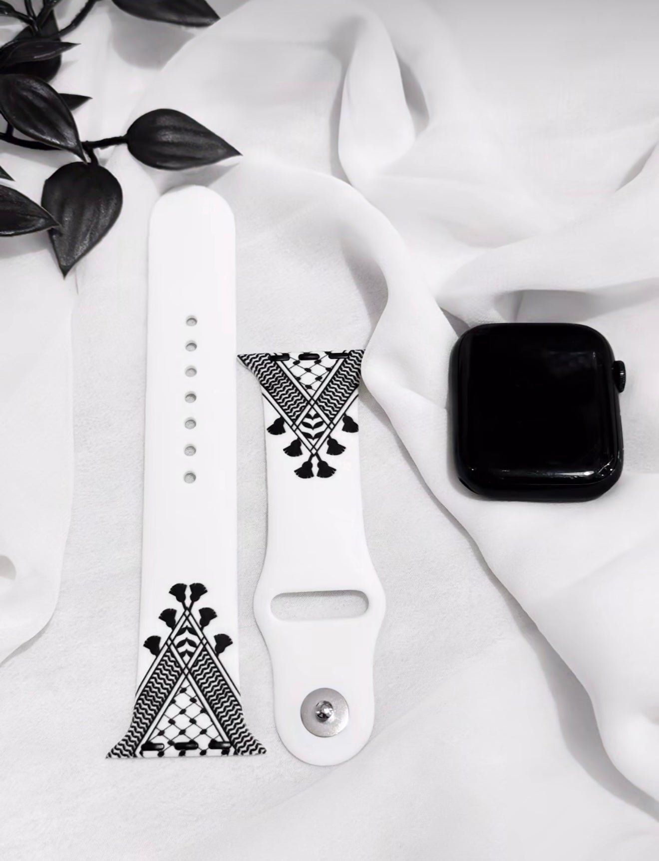 White & Black Kuffiyeh Smart Watch Strap (42/44/45/46/49mm)