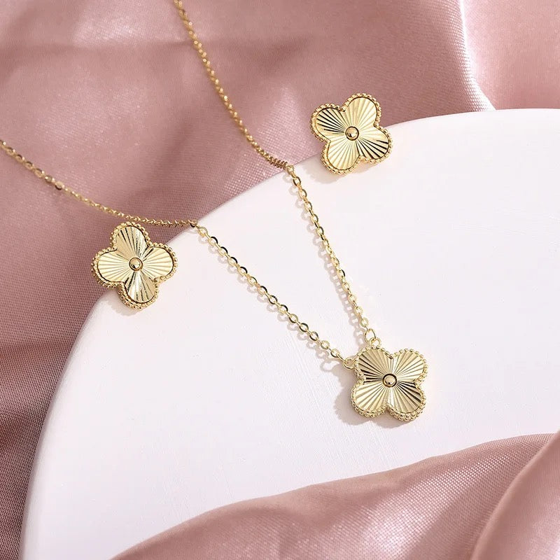 Antique Gold Clover Floating Pendant & Earring Set (2 piece)