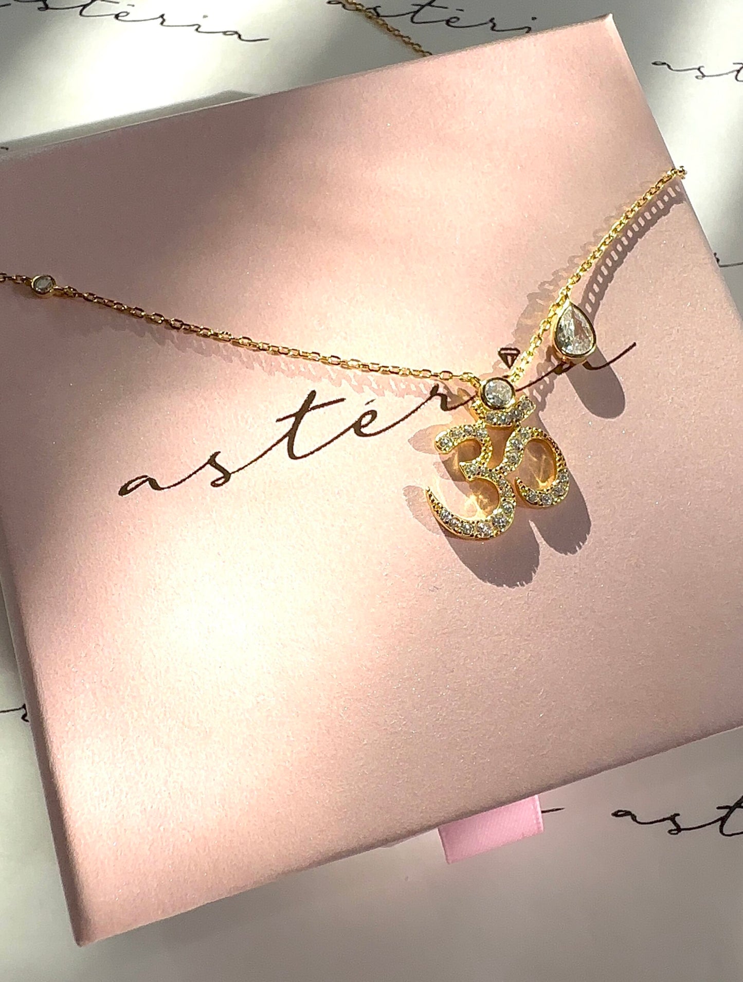 Gold & White Sacrosanct Aum Necklace (925)