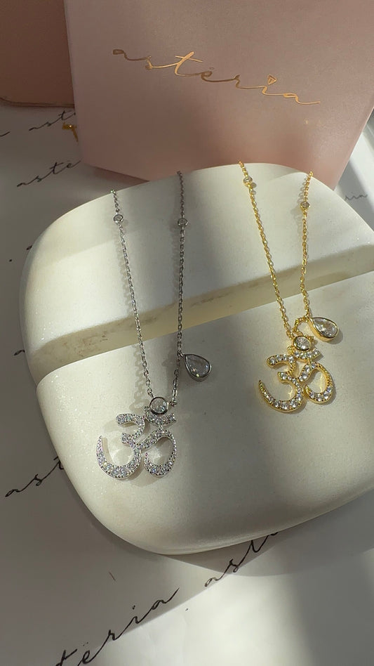 Gold & White Sacrosanct Aum Necklace (925)