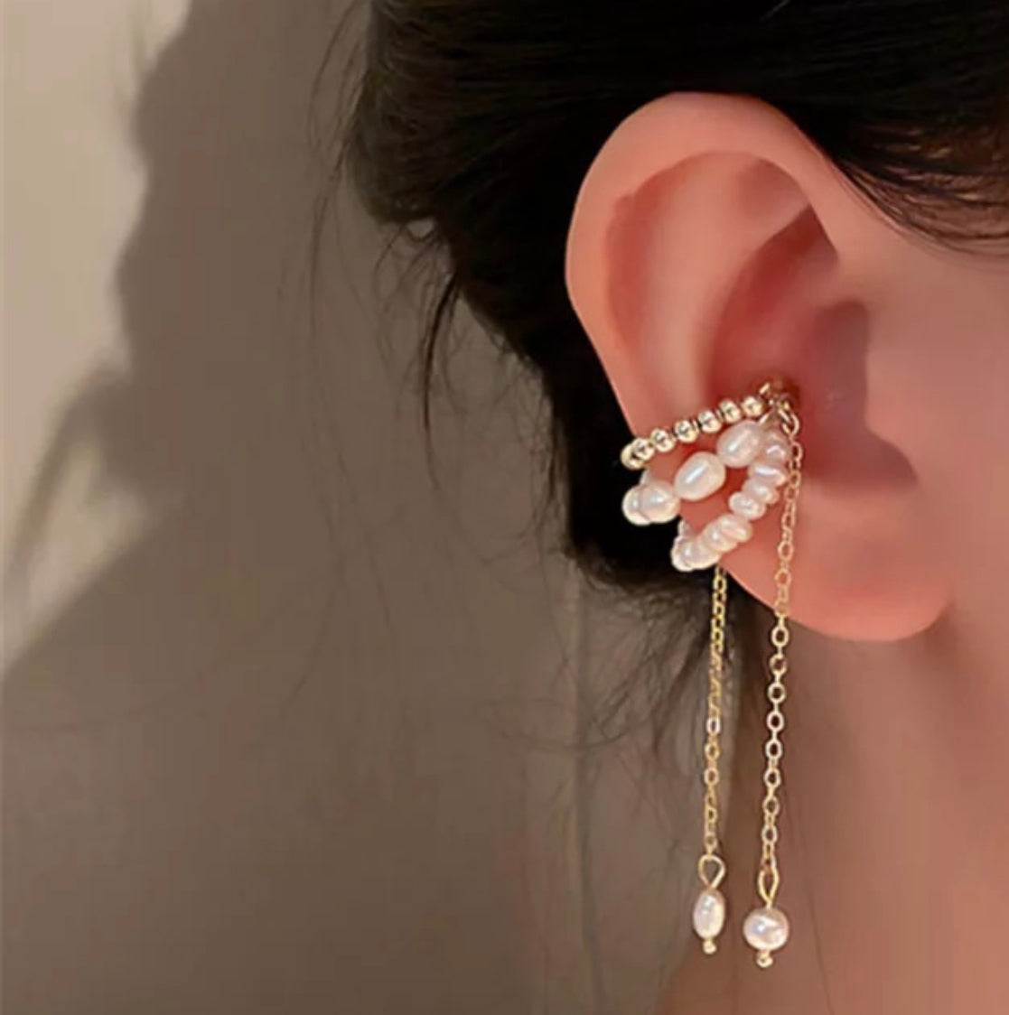 Freshwater Pearl Magnetic Earcuff