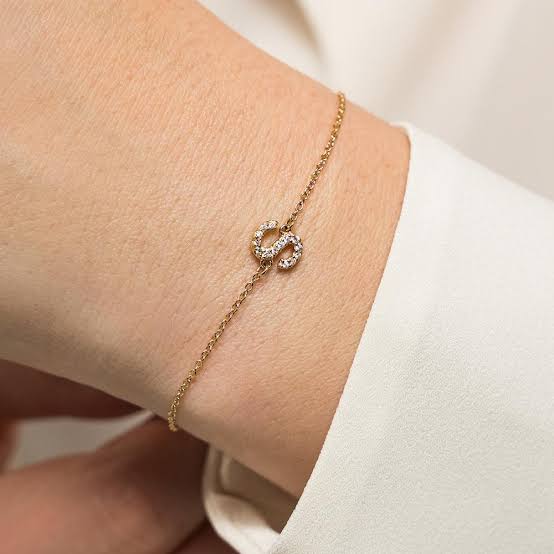 Gold Petite Initial Bracelet (925, Electroplating)