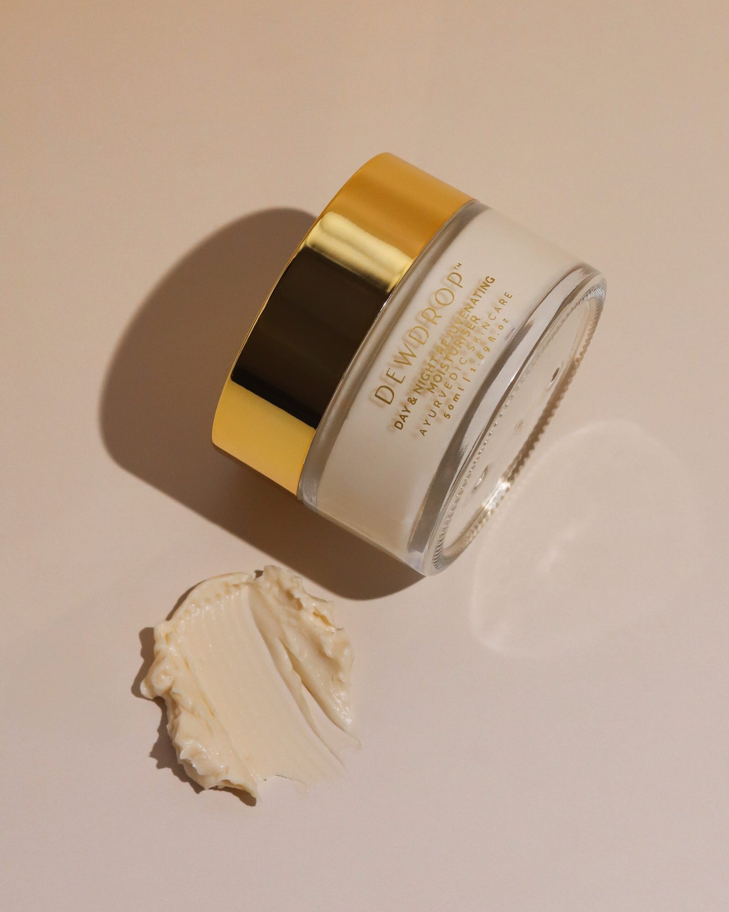 Day & Night Rejuvenating Moisturiser