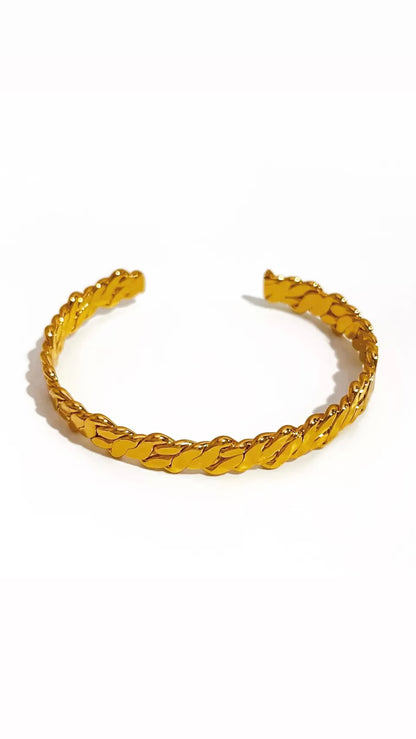Crushed Pleat Bangle