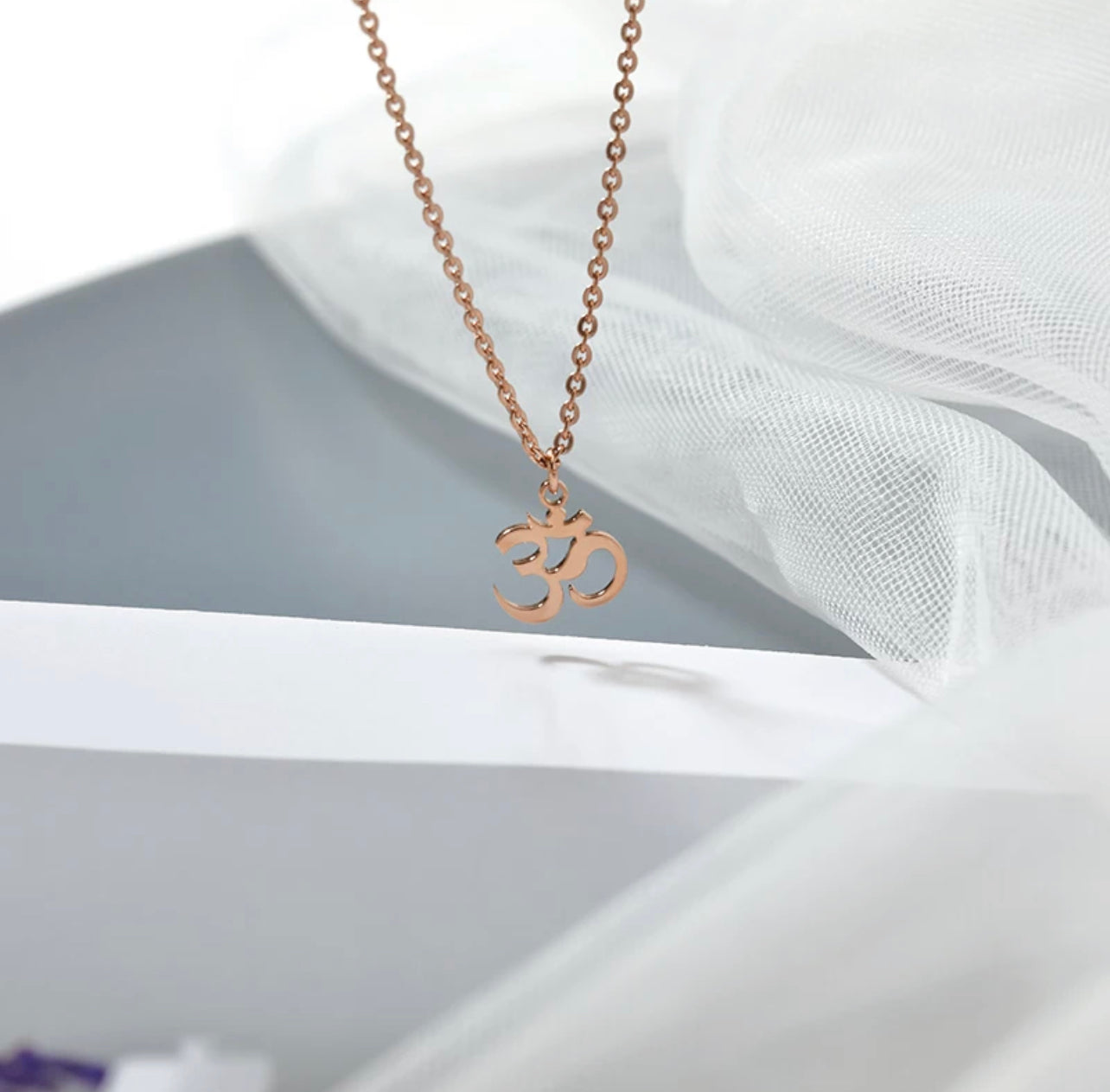 Dainty Aum Necklace