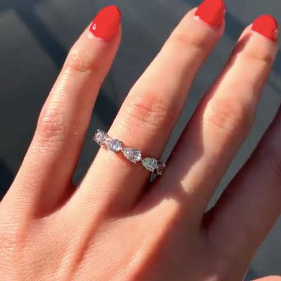 Pear Eternity Band