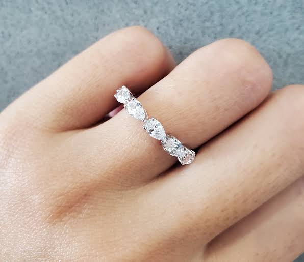 Pear Eternity Band
