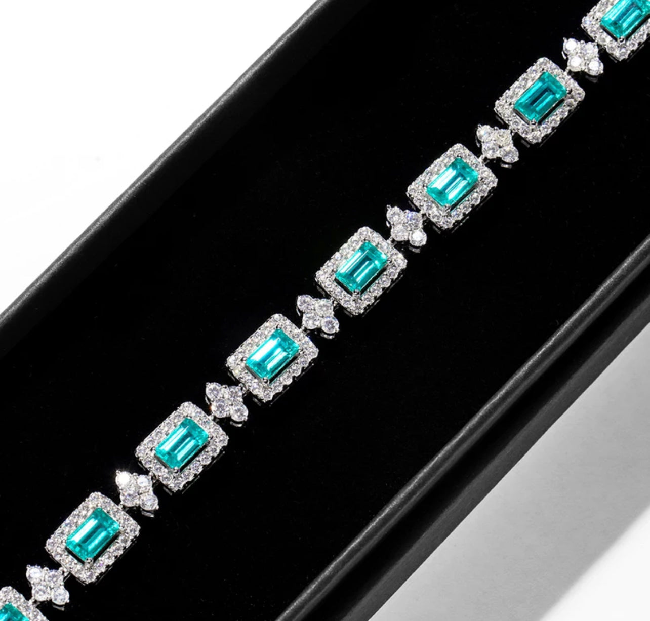 Paraiba Tourmaline Emerald Bracelet