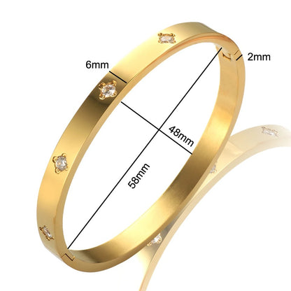 Gold Four Point Clover Bangle (4mm, 6mm)