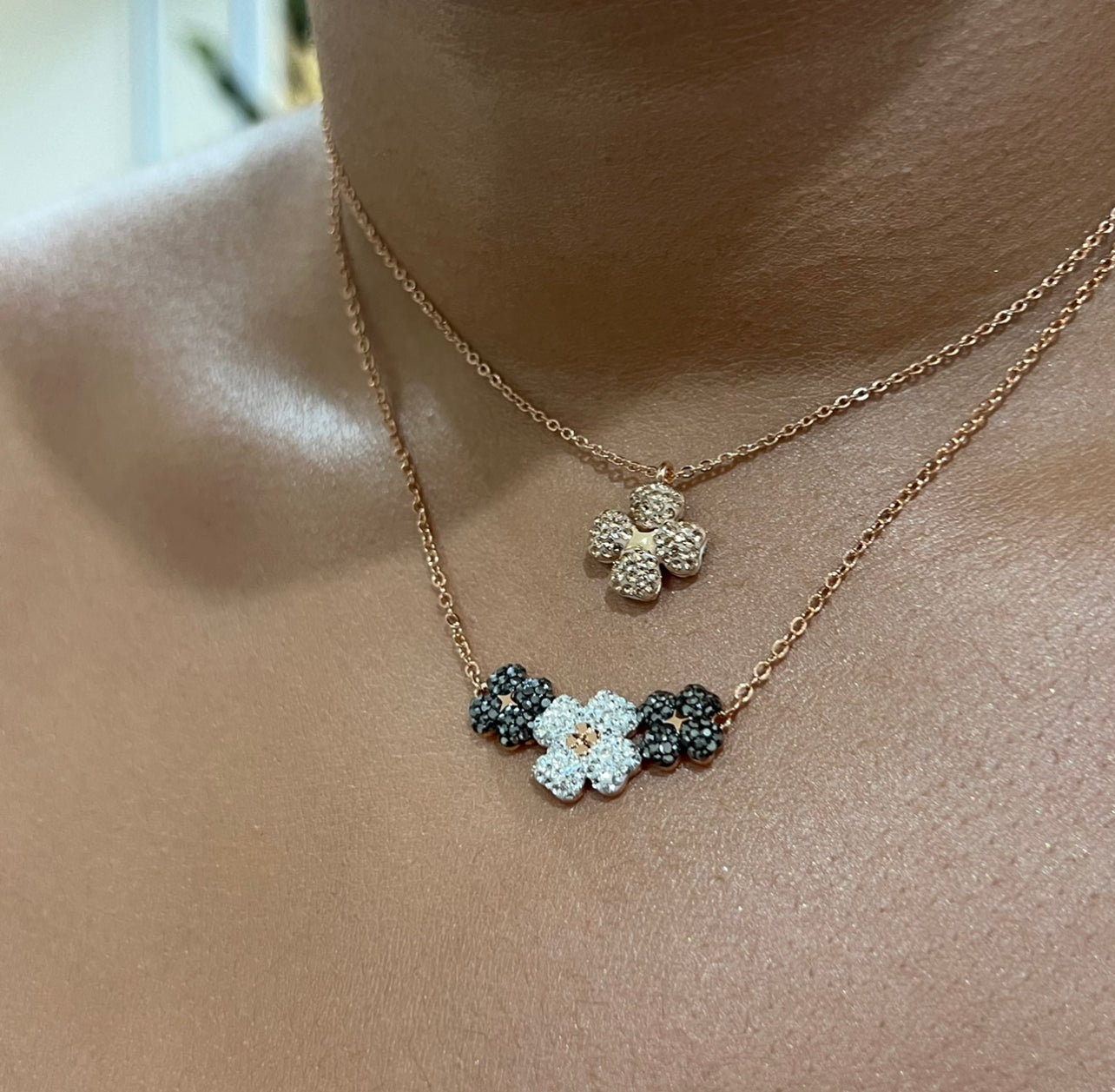 Jet’aime Triple Fleur Necklace