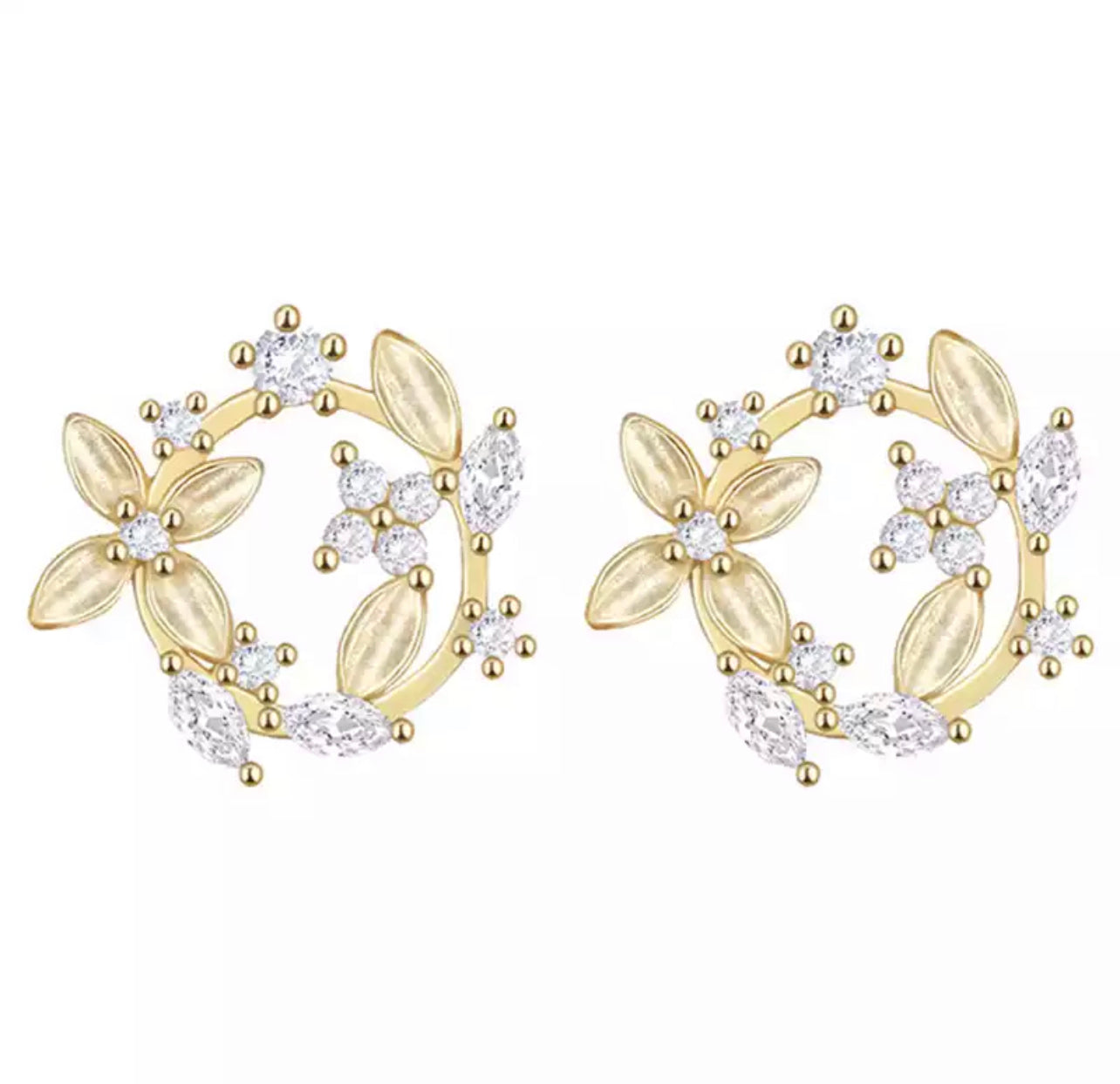Gold Vintage Pave Wreath Earring