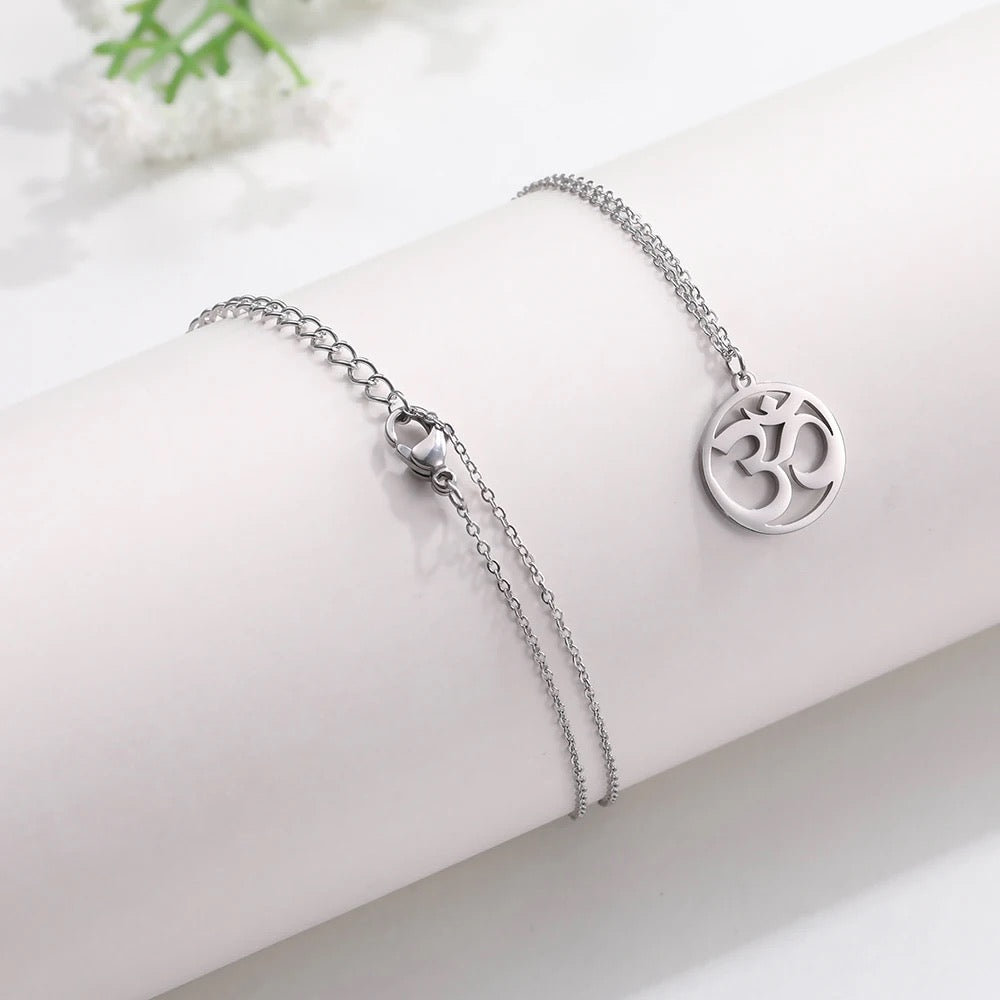 Silver Classic Aum Pendant