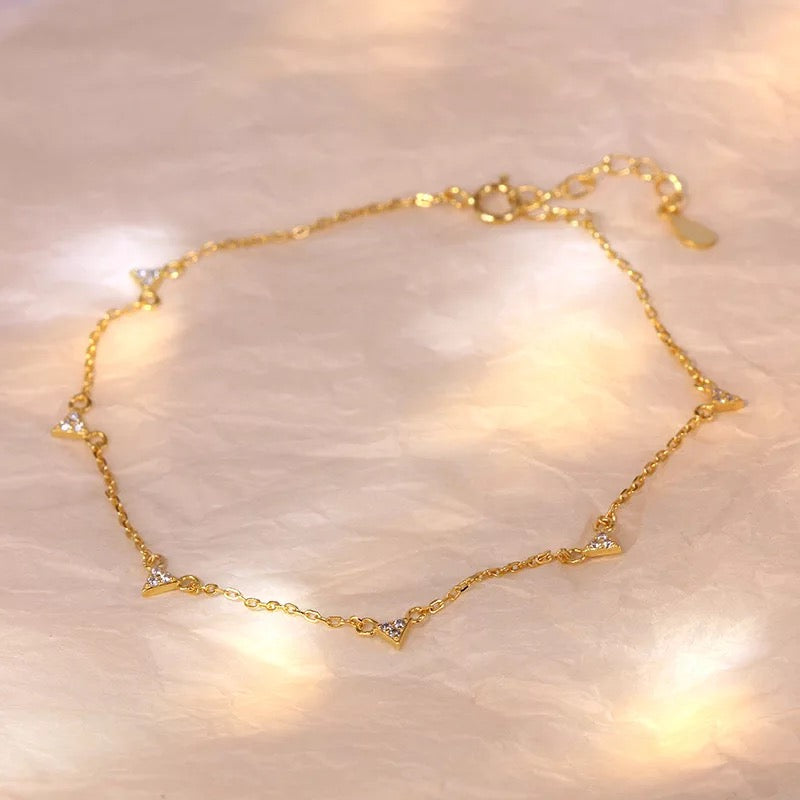 Gold Three Point Anklet