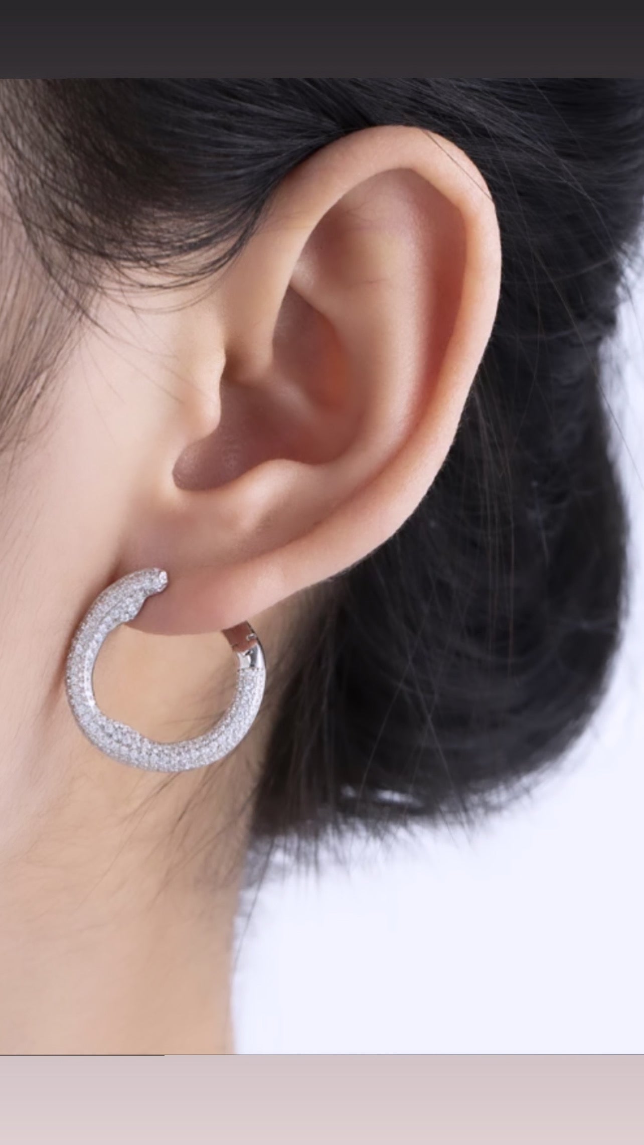 Marilyn Earring