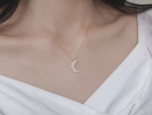 Gold Moonlight Glimmer Necklace