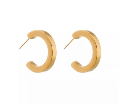Flat Curve Hoop Earring