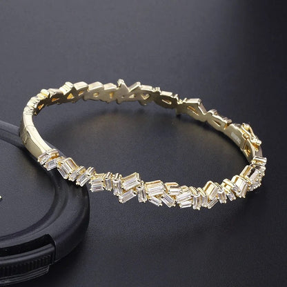 Gold Luxe Baguette Closed Bangle (925)