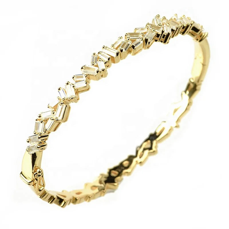 Gold Luxe Baguette Closed Bangle (925)