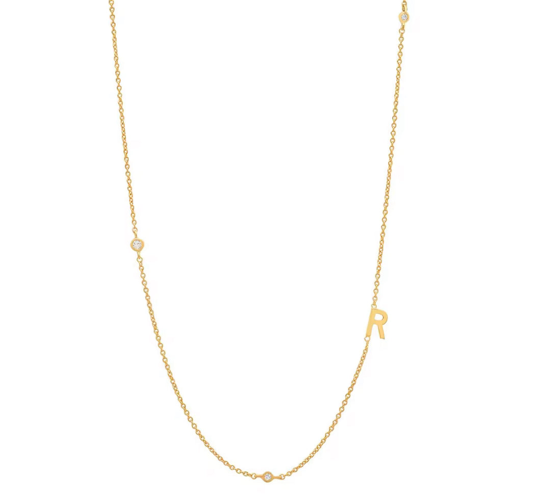 Gold 3 Stone Sideswept Initial Necklace
