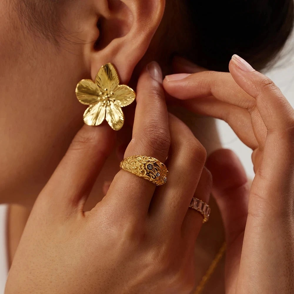 Gold Capri Floral Earrings & Ring