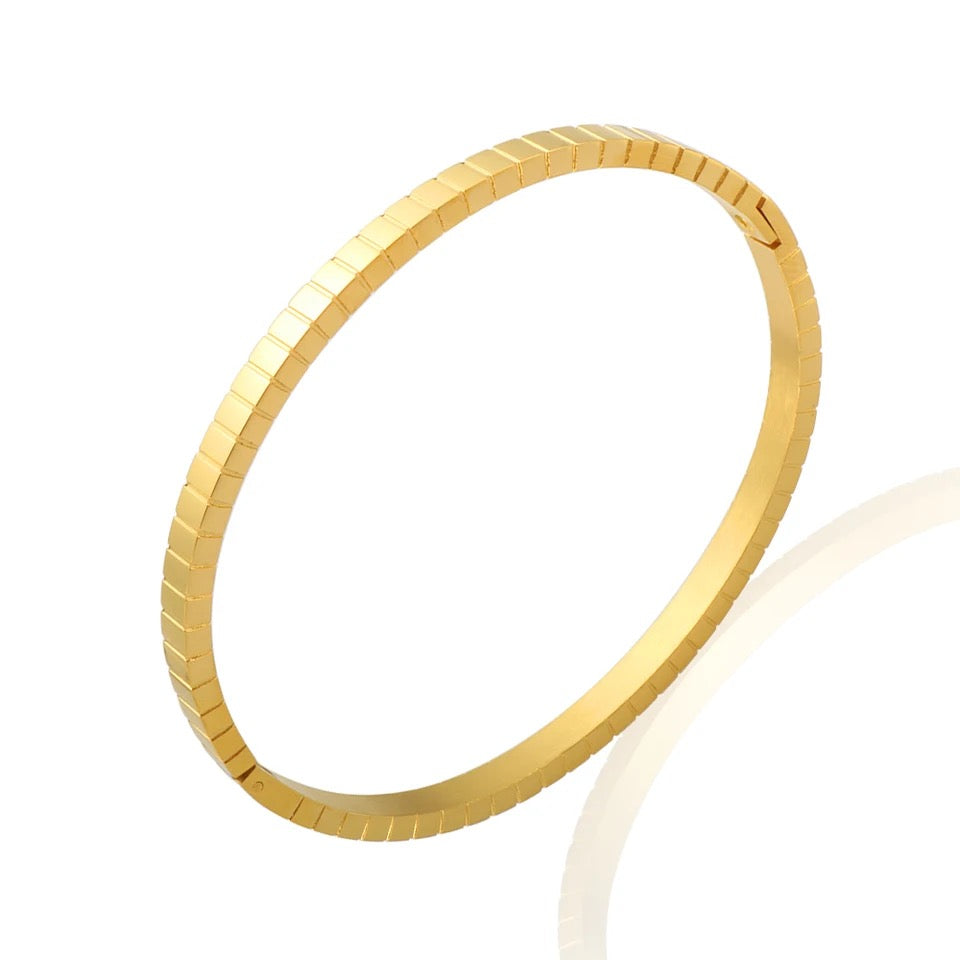 Gold Pinstripe Bangle