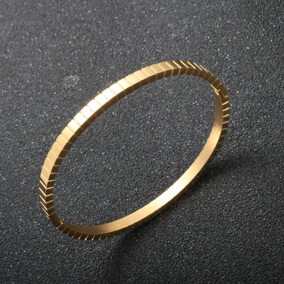 Gold Pinstripe Bangle