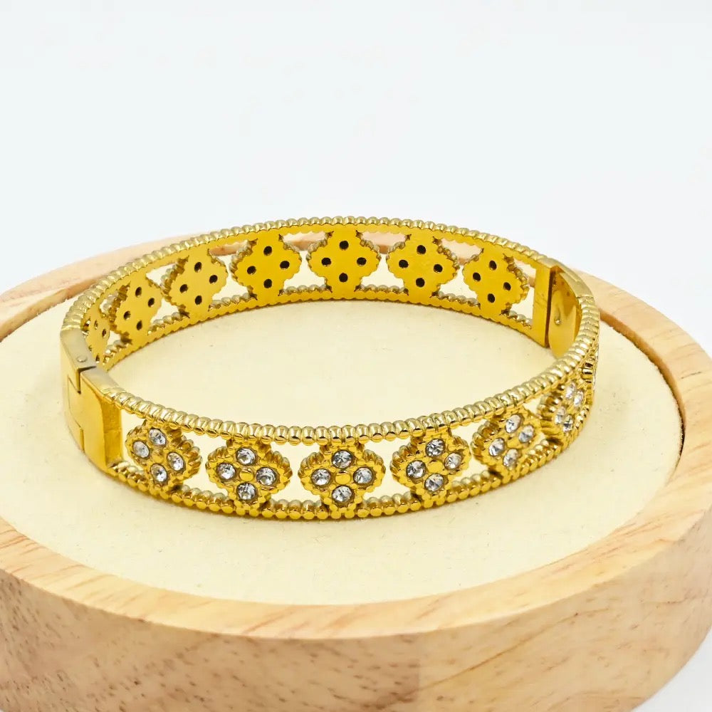 Gold Clover & Cubic Eternity Bangle