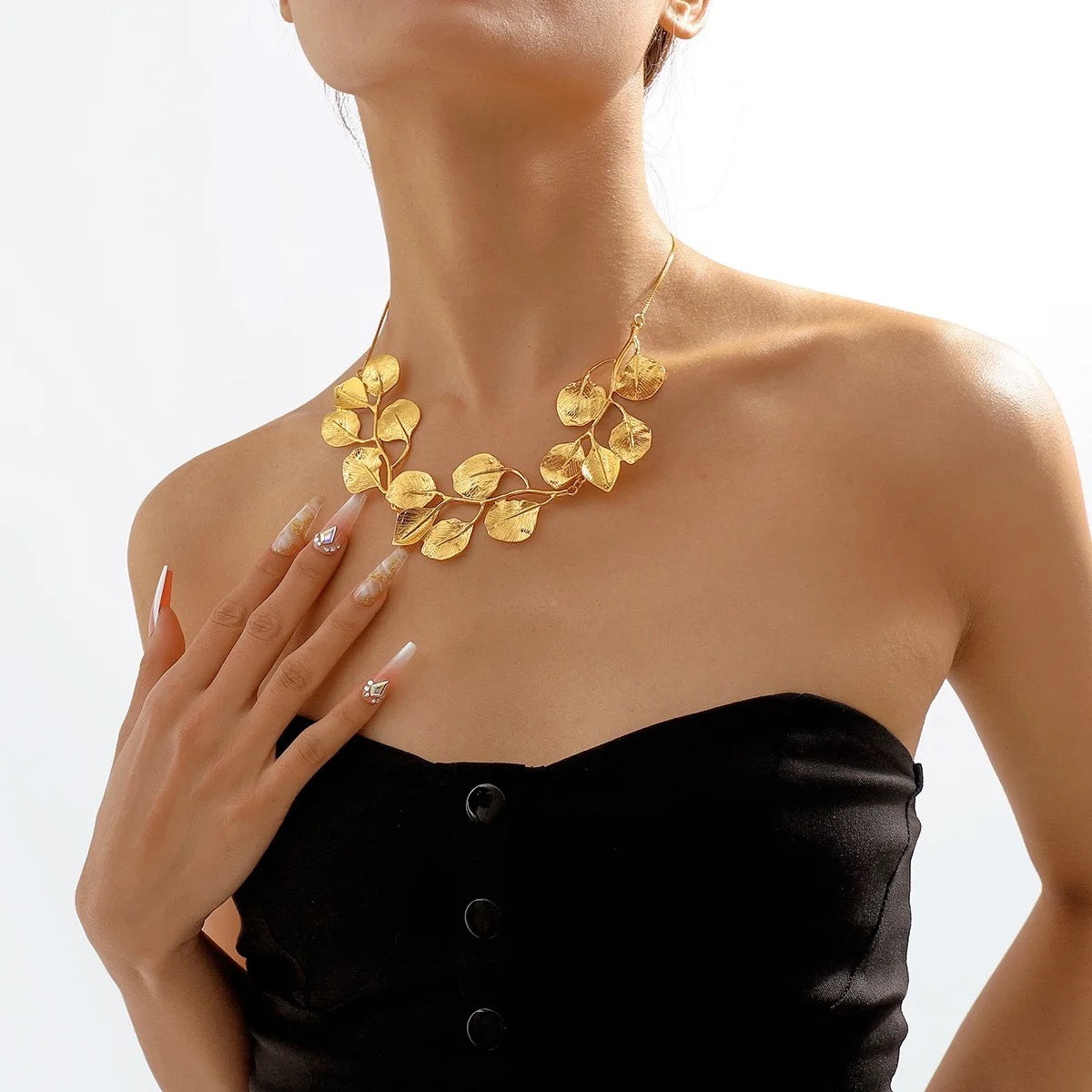 I’m So Fancy (Gold & Silver Necklace & Earring Set)