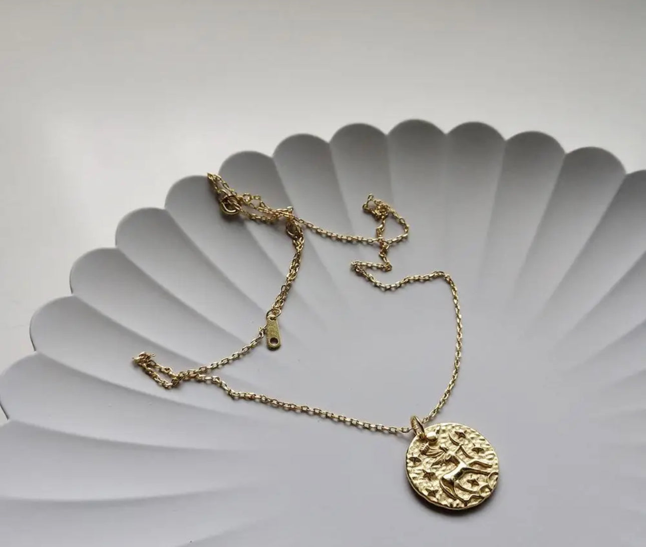 Gold Embossed Star Sign Disc Necklace  (925, Gold Vermeil)
